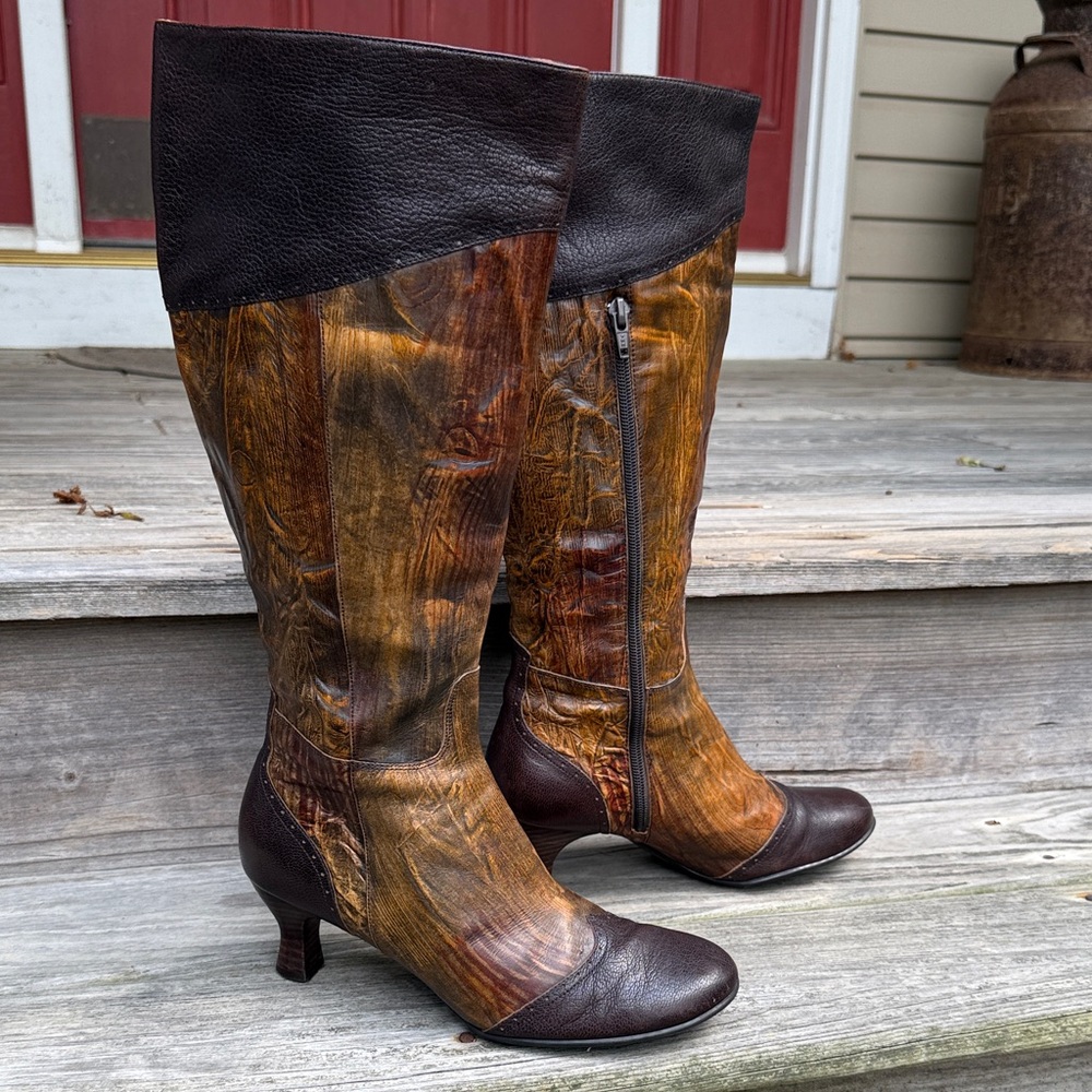 Bolo by Born brown tan leather riding Heeled Boots size 8 tall zipper tree bark